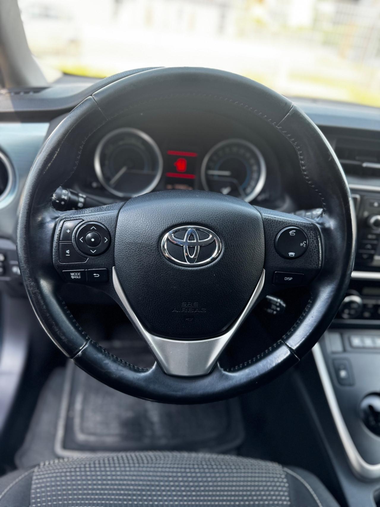 Toyota Auris Touring Sports 1.8 Hybrid Lounge