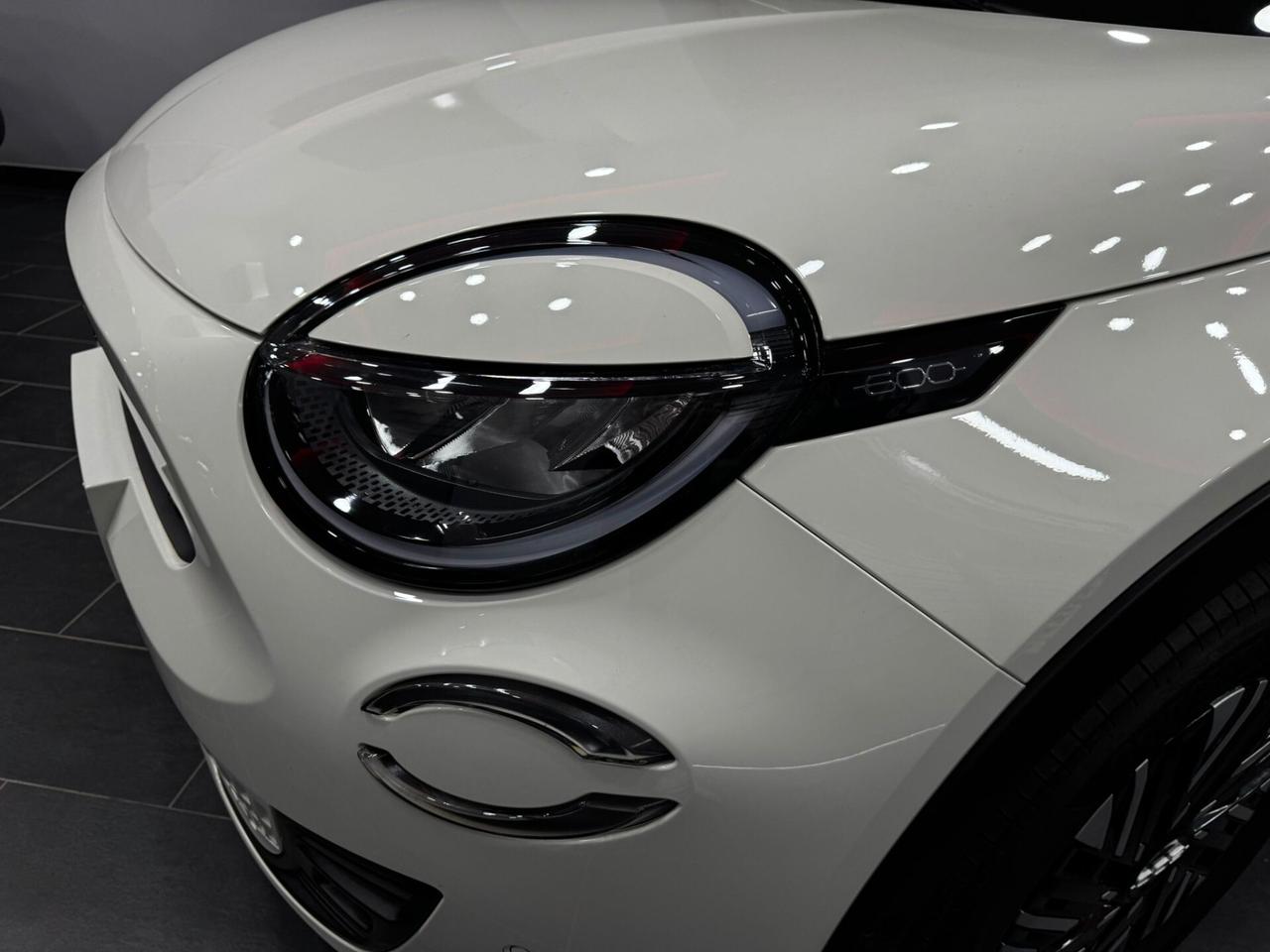 Fiat 600 Hybrid 100 CV DCT MHEV La Prima