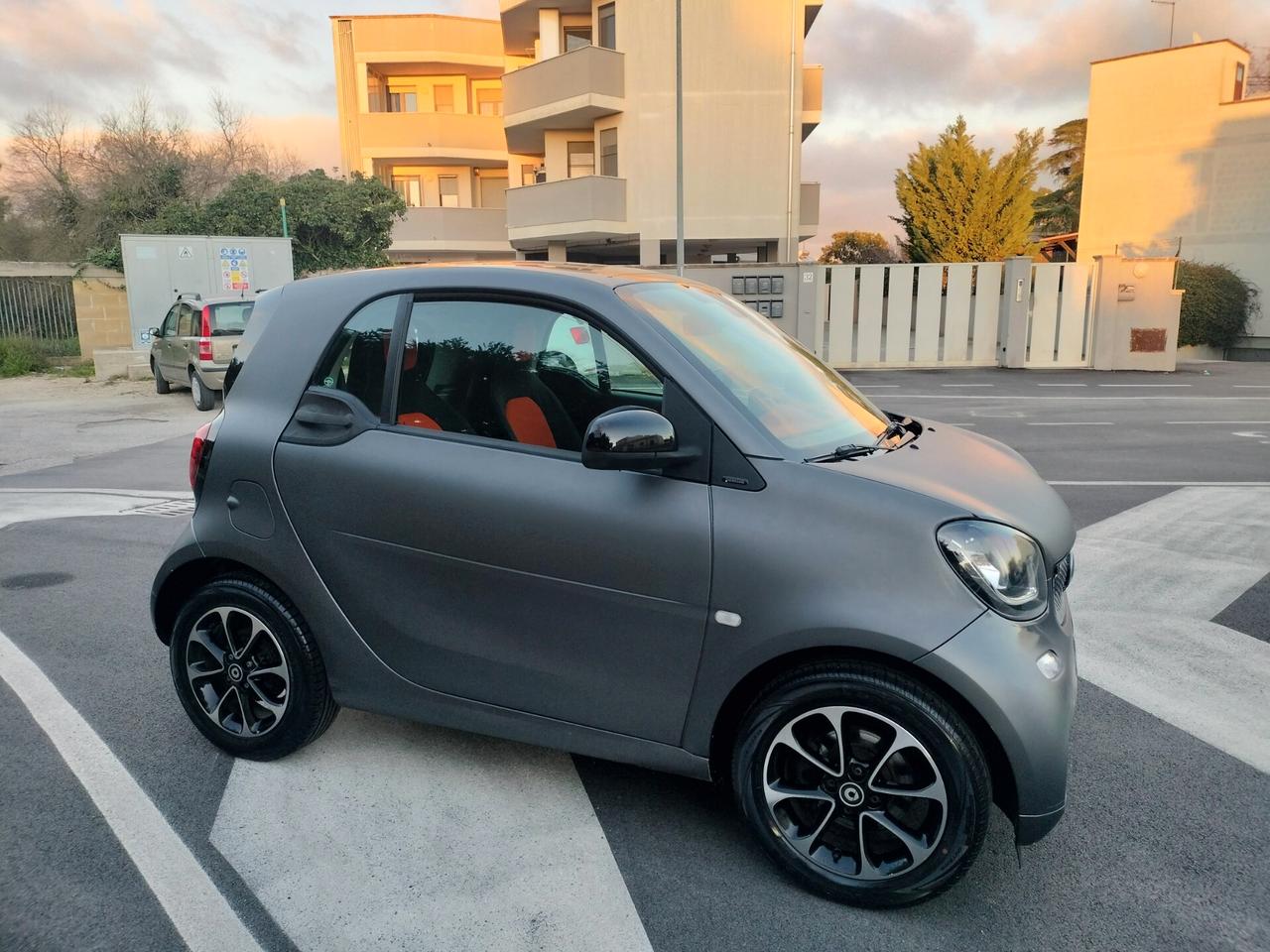 Smart ForTwo 1000 52 kW MHD coupé passion