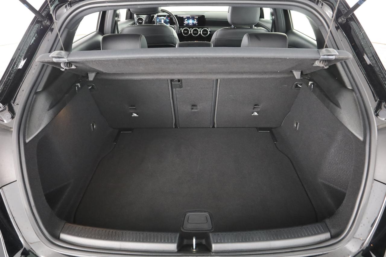 MERCEDES Classe A (W177) A 180 d Automatic Business Extra