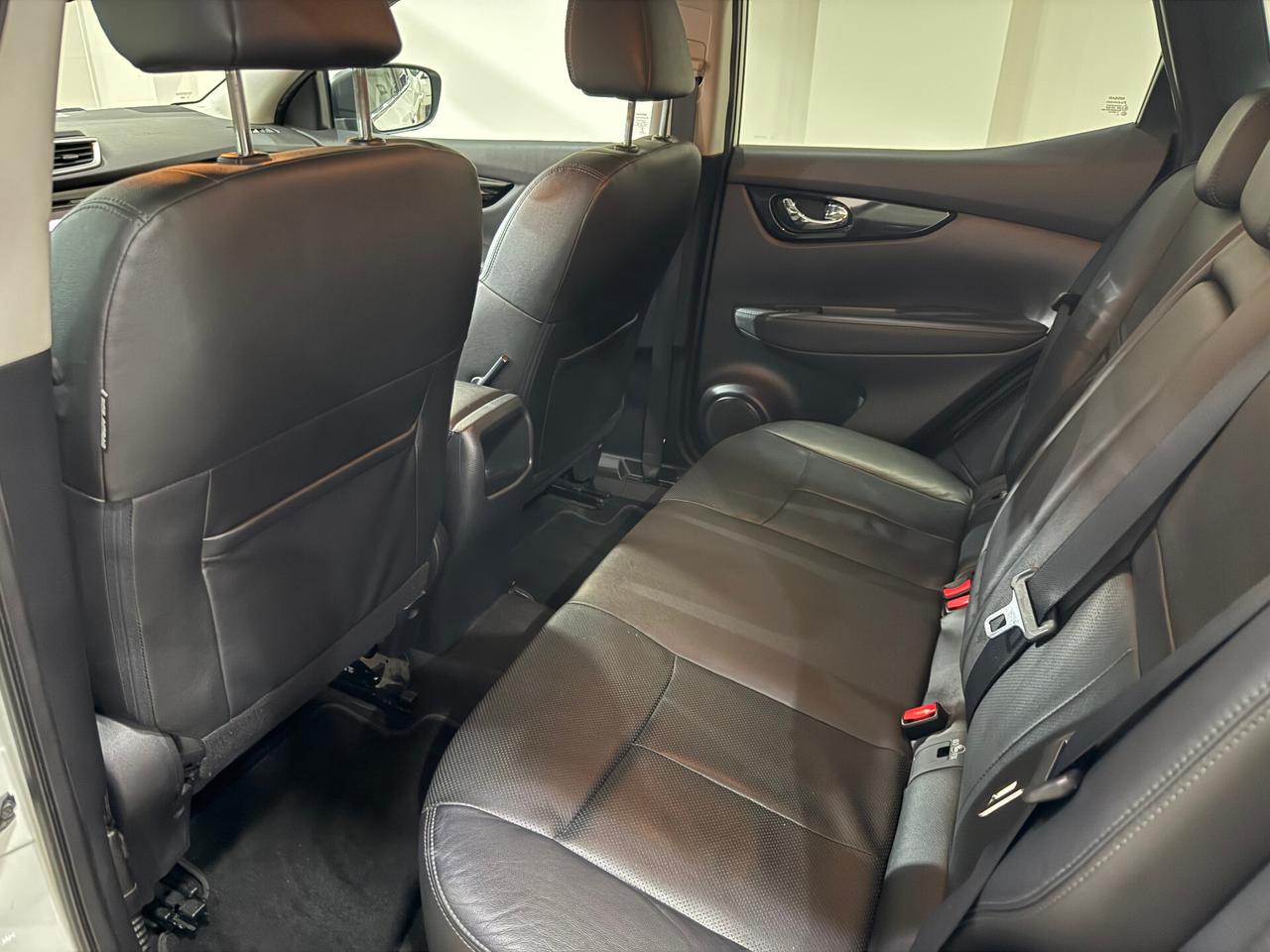 Nissan Qashqai 1.6 dCi 2WD Tekna *full optional *
