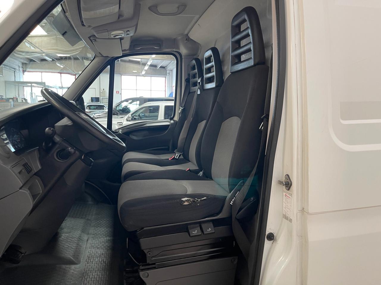 Iveco Daily 29L11 3 posti-Ok Neopatentati_LEGGI SOTTO