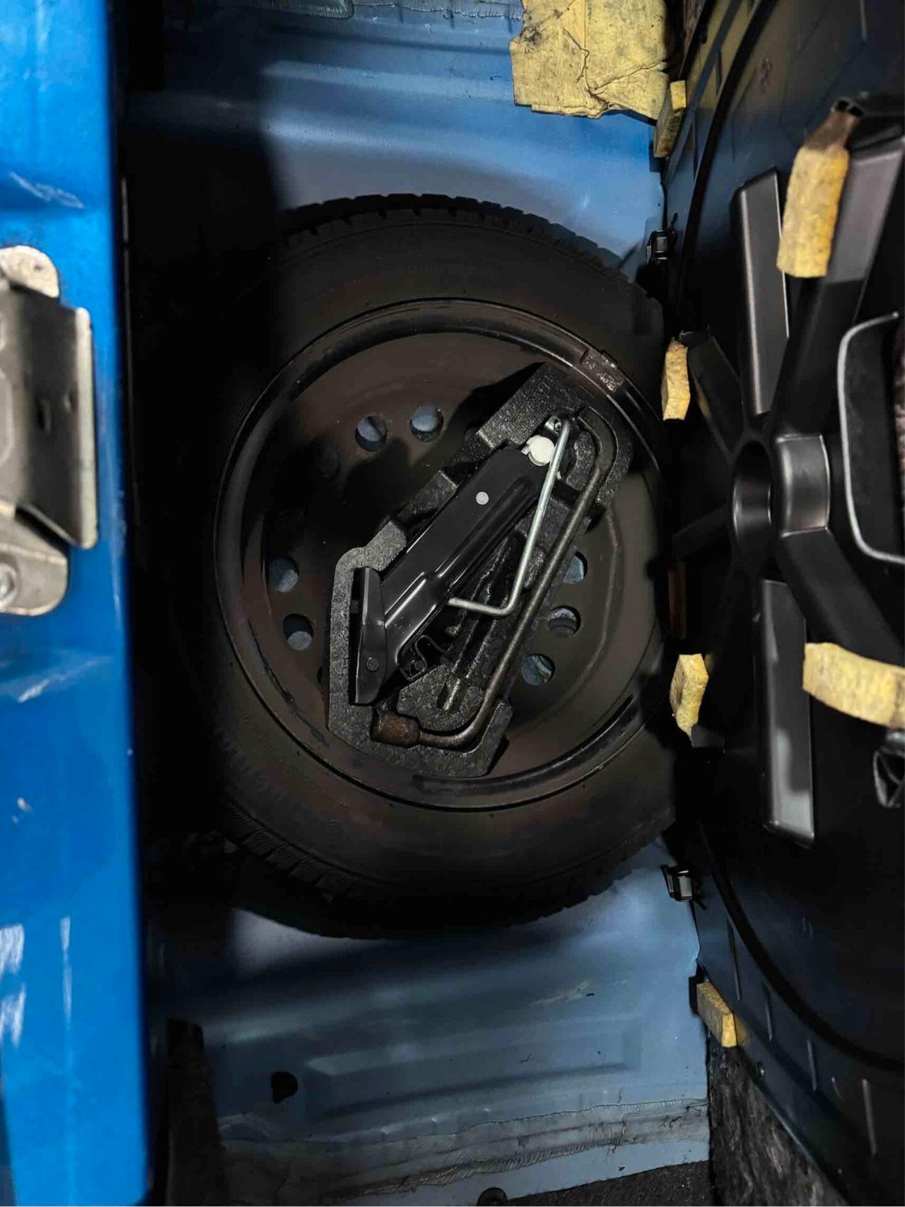 Toyota Aygo 1.0 12V VVT-i 5 porte Deep Ocean Connect