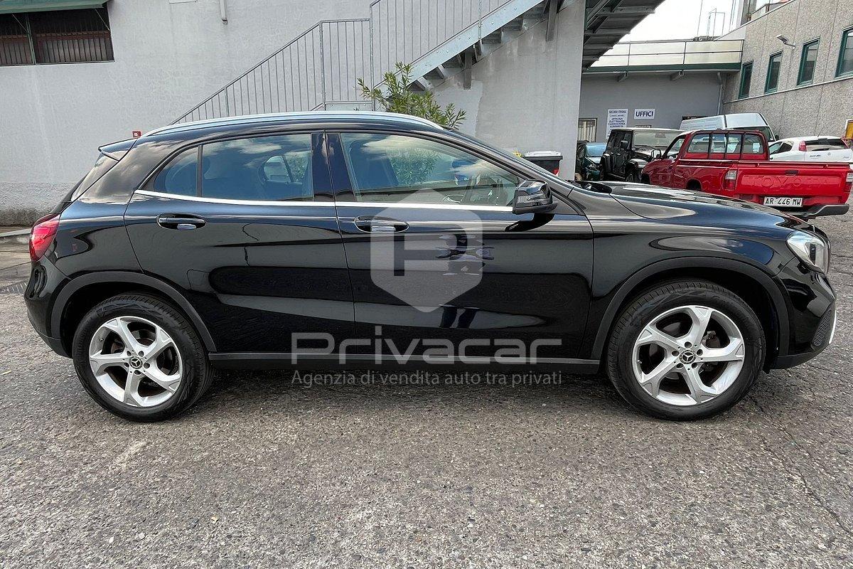 MERCEDES GLA 180 Sport