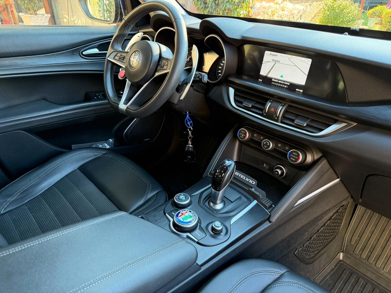 Alfa Romeo Stelvio 2.2 TD 180cv AT8 Q4 Business