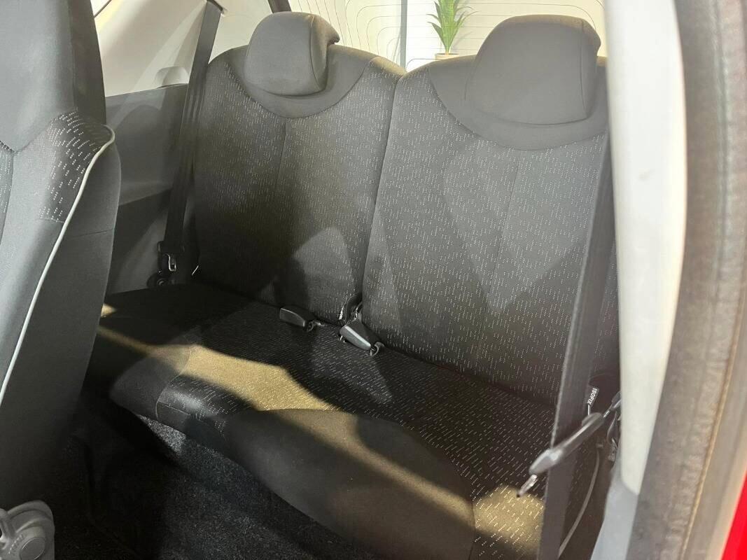 Peugeot 107 1.0 68CV 3p. Plaisir