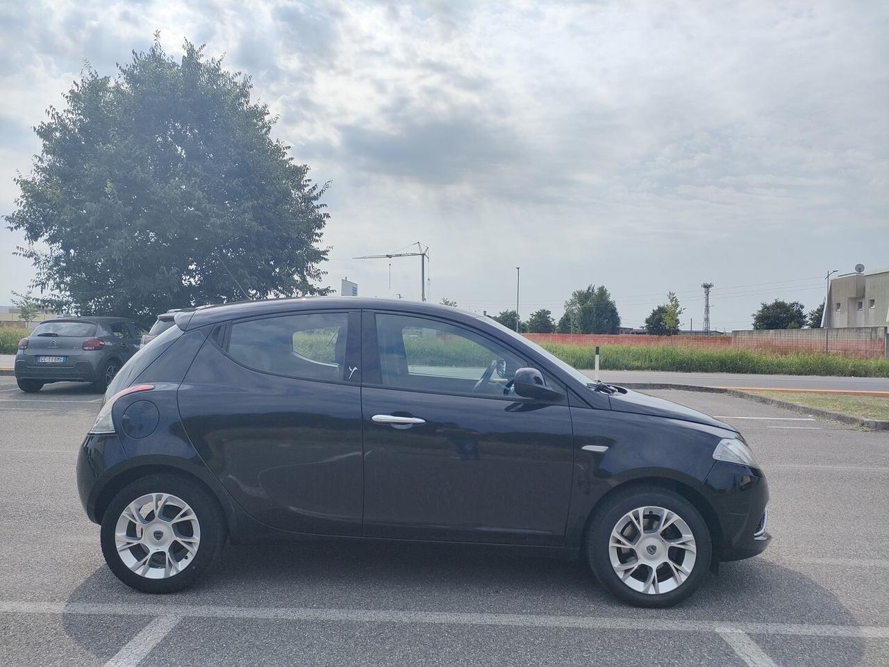 LANCIA Ypsilon 1.2 69cv