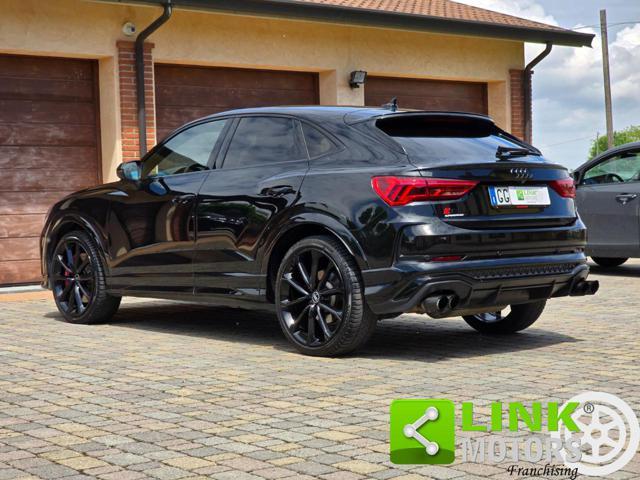 AUDI RS Q3 quattro S tronic Sportback
