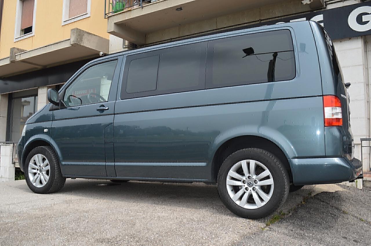 Volkswagen Multivan T5 Caravelle 2.5 TDi 130 CV