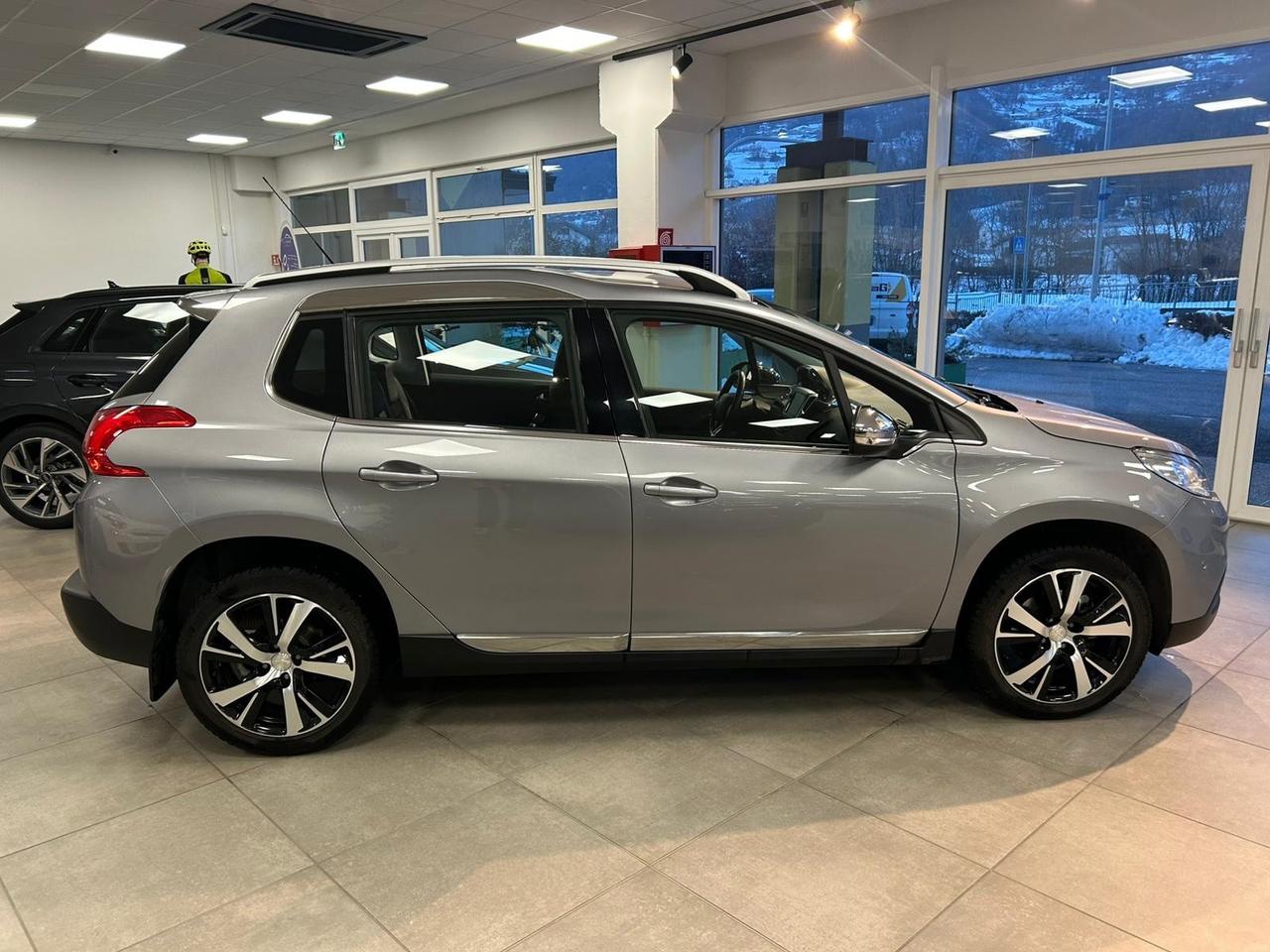 Peugeot 2008 1.6 e-HDi 115 CV Stop&Start Allure