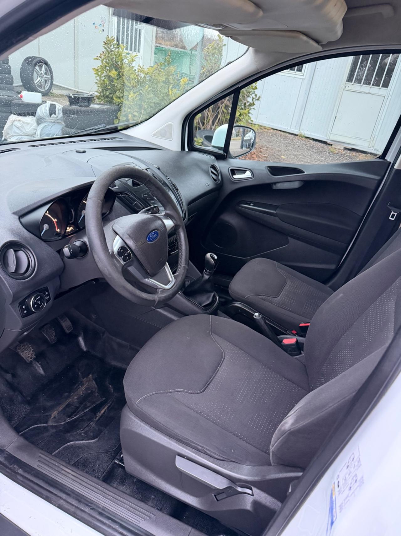 Ford Transit Courier 1.5 TDCi 75CV Van Entry