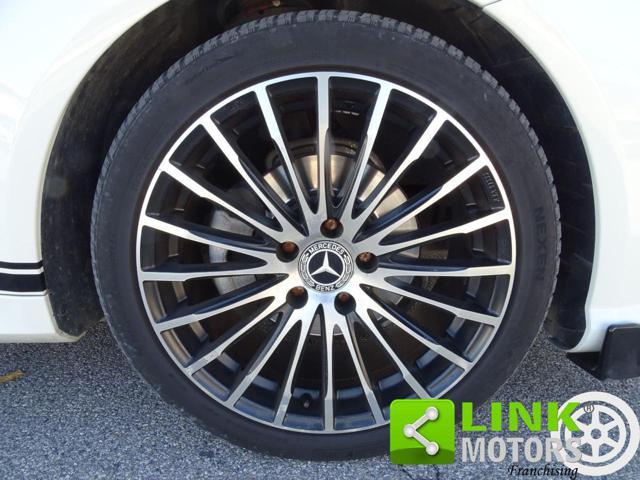 MERCEDES-BENZ E 220 CDI Coupé BlueEFFICIENCY Avantgarde