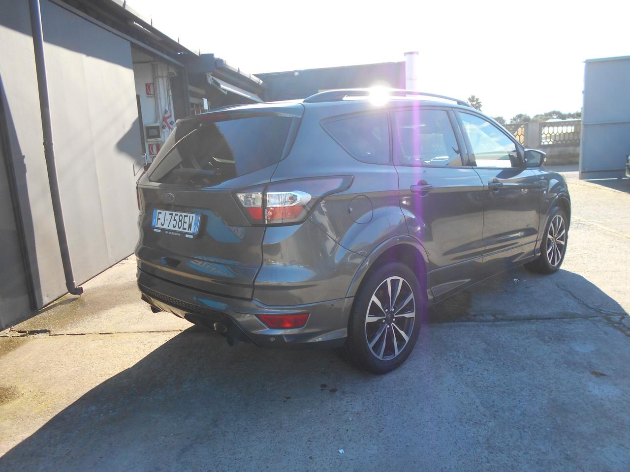 Ford Kuga 2.0 TDCI 180 CV S&S 4WD Powershift ST-Line Business