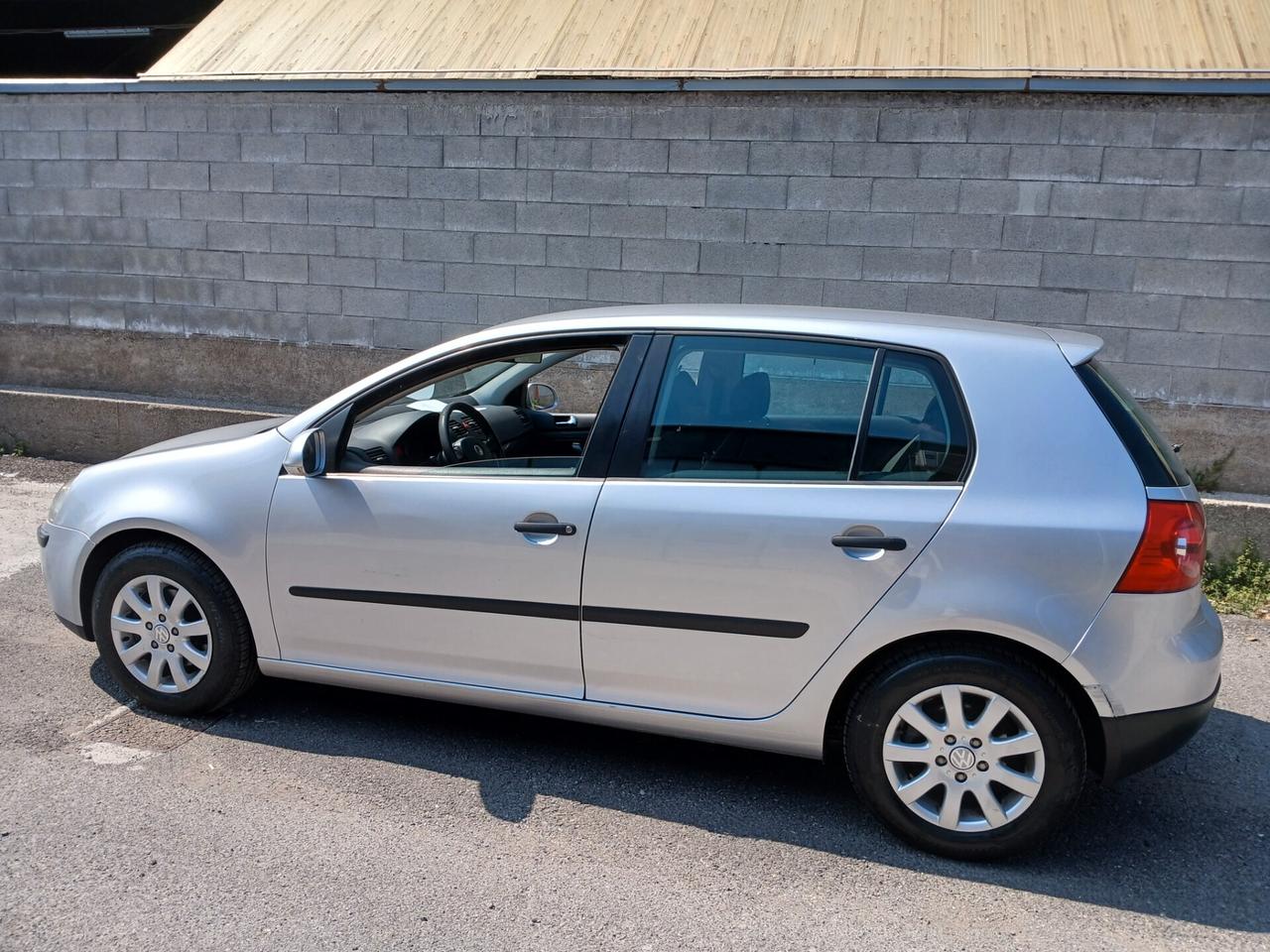 Volkswagen Golf 1.9 TDI 5p. Trendline*CERCHI