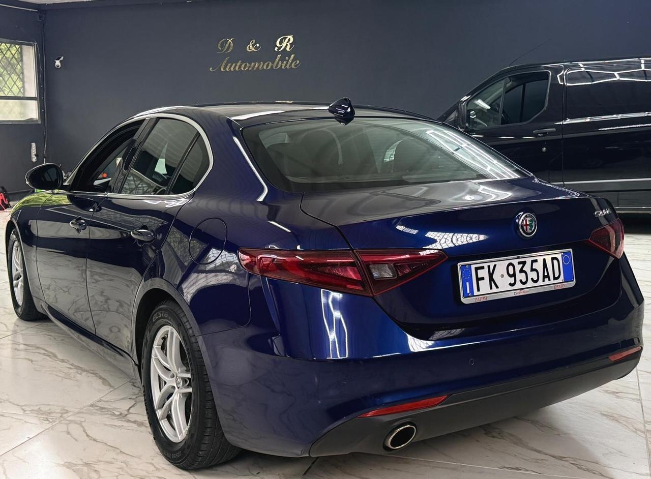 Alfa Romeo Giulia 2.2 Turbodiesel 150 CV AT8
