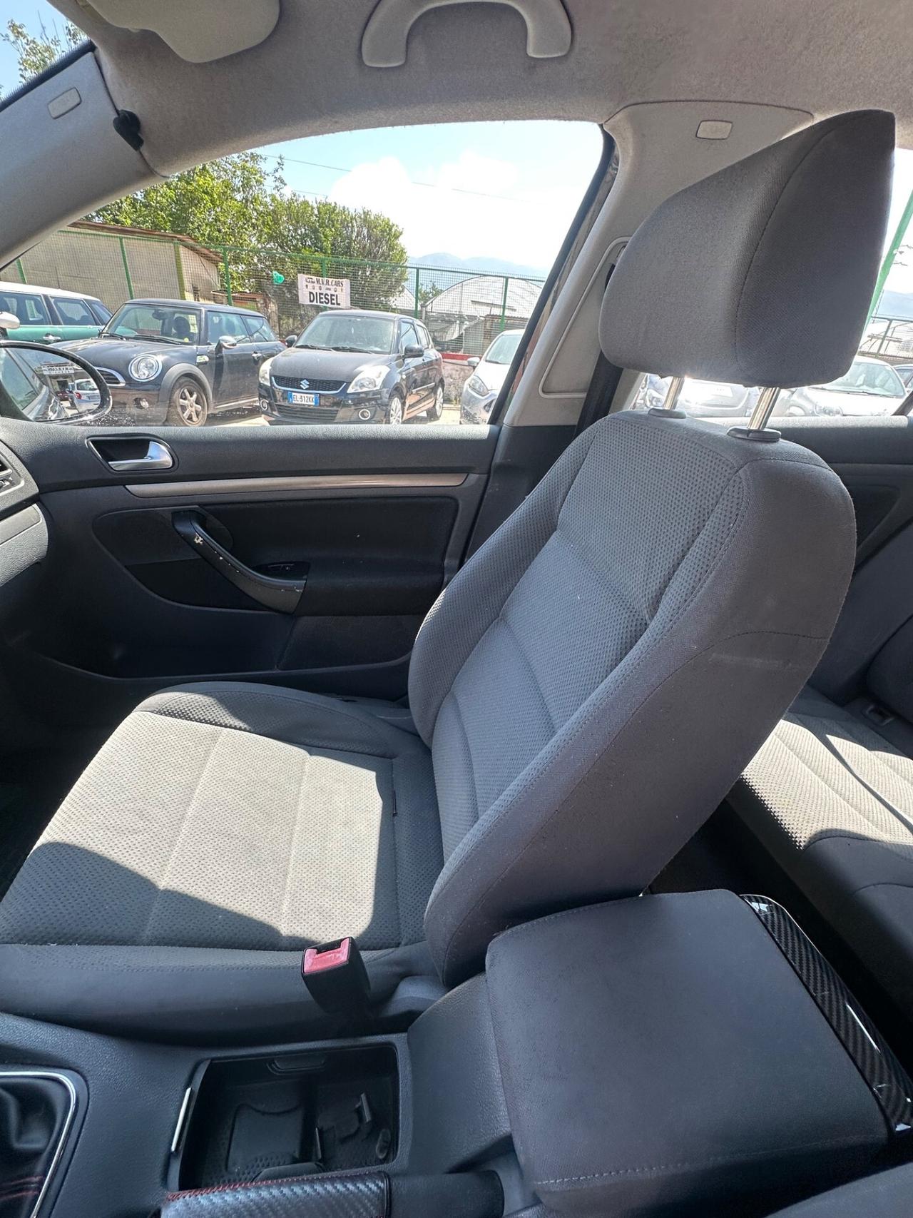 Volkswagen Golf 1.6 5p. Comfortline