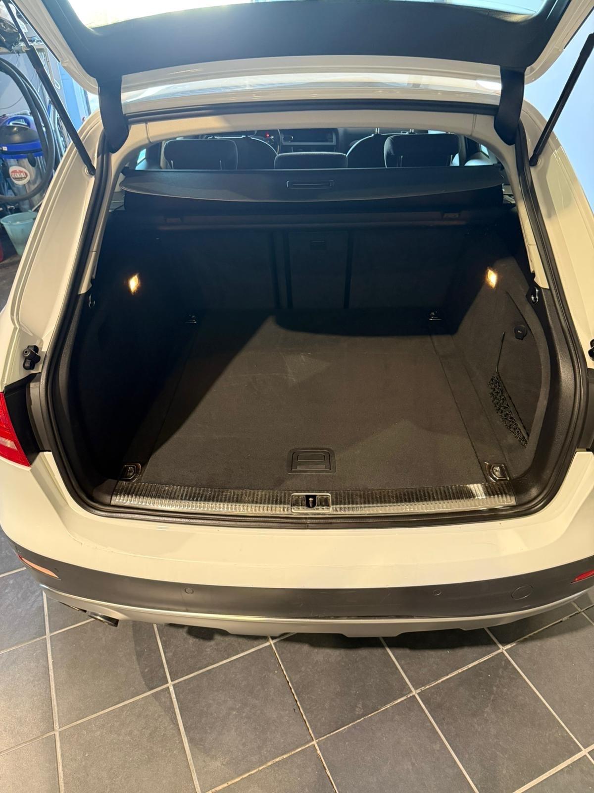 Audi A4 allroad 2.0 - 4x4 - GANCIO DI TRAINO-GARANZIA