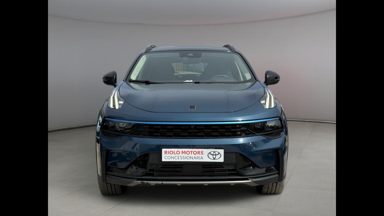Lynk & Co 01 - 01 1.5 td phev auto