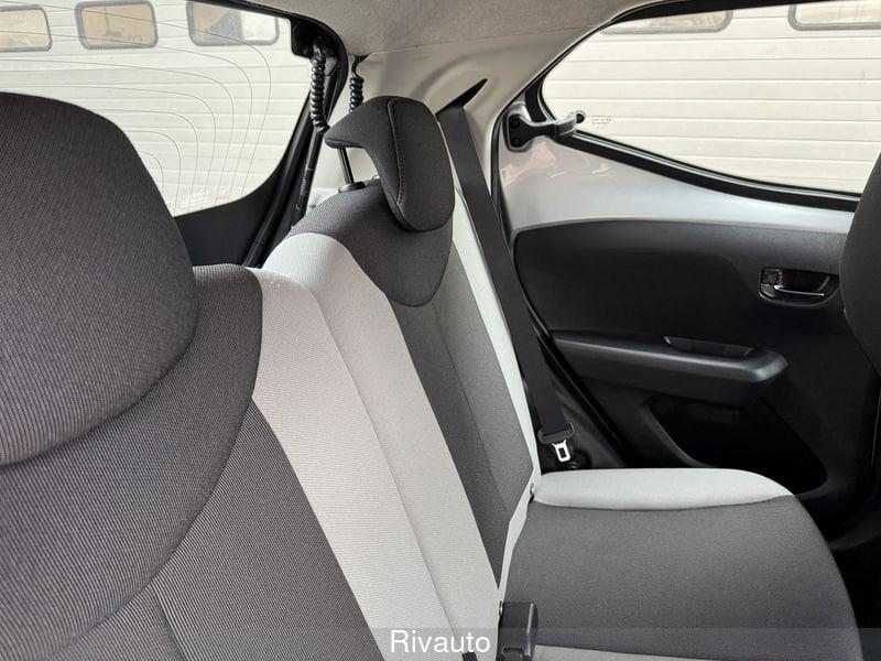 Toyota Aygo 1.0 VVT-i x-play TSS