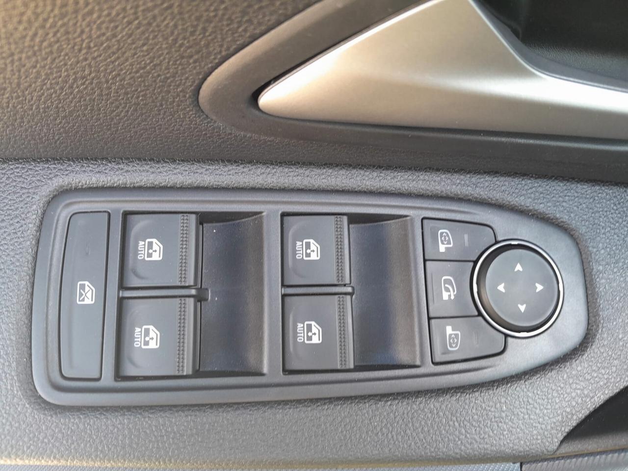 !!! Dacia Duster JOURNEY FULL HYBRID 155 CV "KM ZERO" !!!
