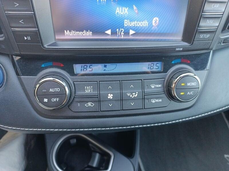 Toyota RAV4 Rav4 2.5 vvt-i h Lounge 2wd e-cvt my17