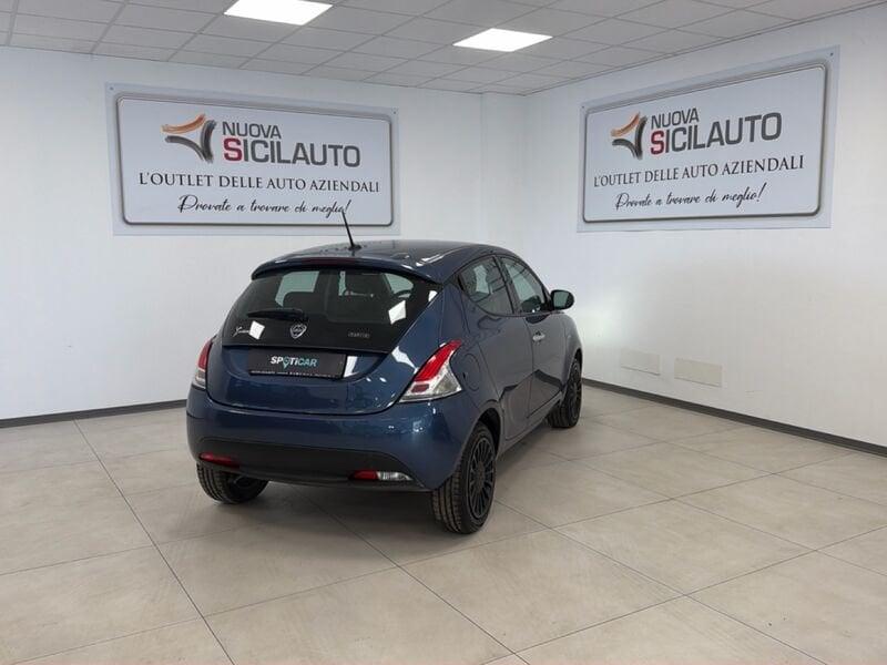 Lancia Ypsilon 1.0 FireFly 70cv S&S Hybrid SILVER