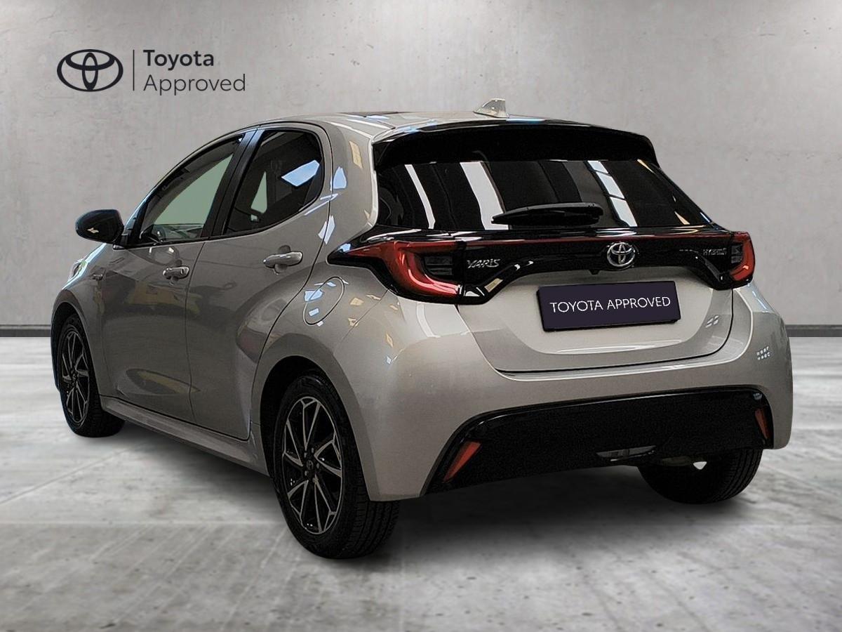 TOYOTA Yaris 4ª serie - Yaris 1.5 Hybrid 5 porte Lounge