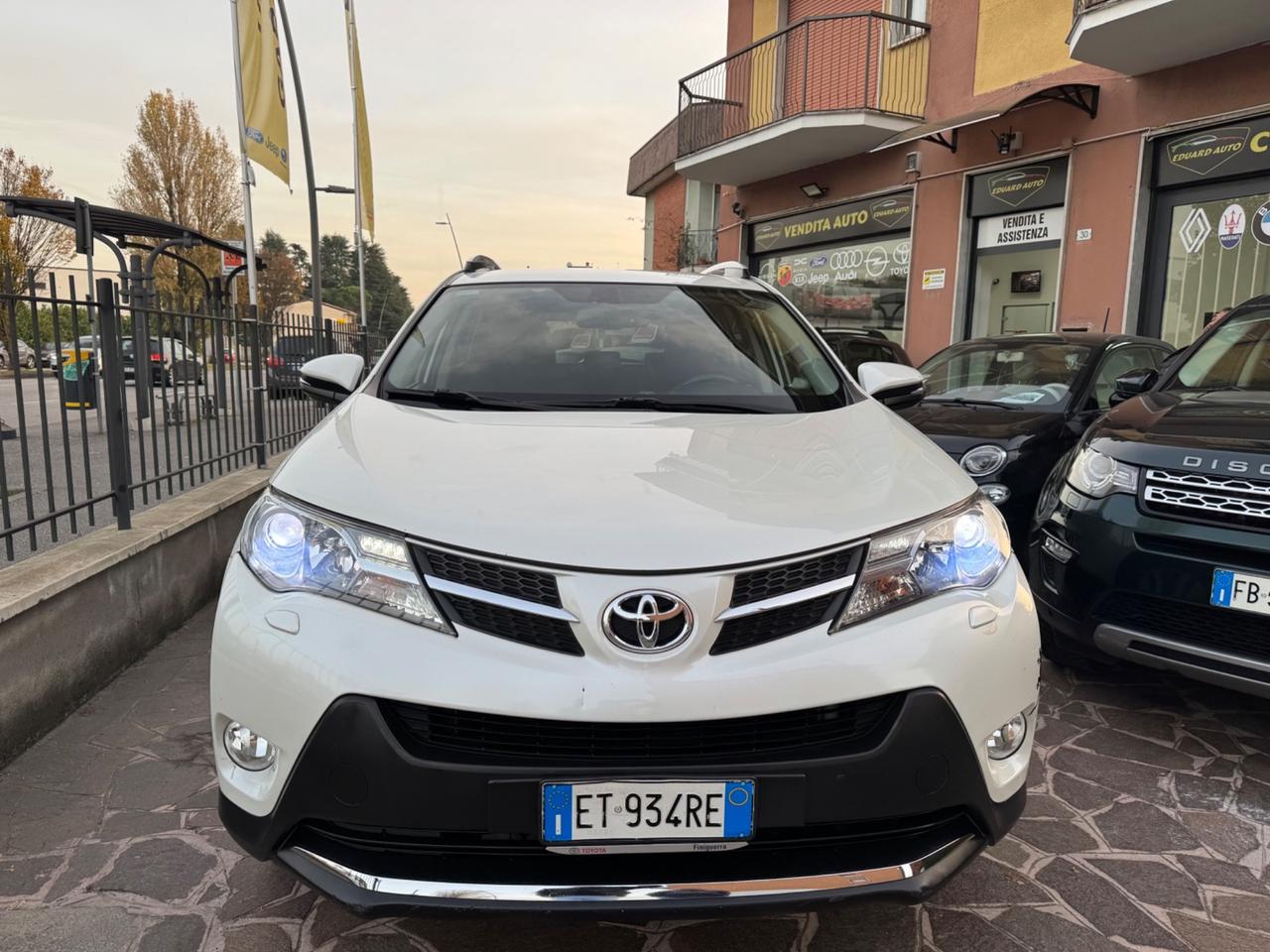 Toyota RAV 4 RAV4 2.2 D-CAT A/T 4WD Lounge gancio traino