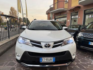 Toyota RAV 4 RAV4 2.2 D-CAT A/T 4WD Lounge gancio traino