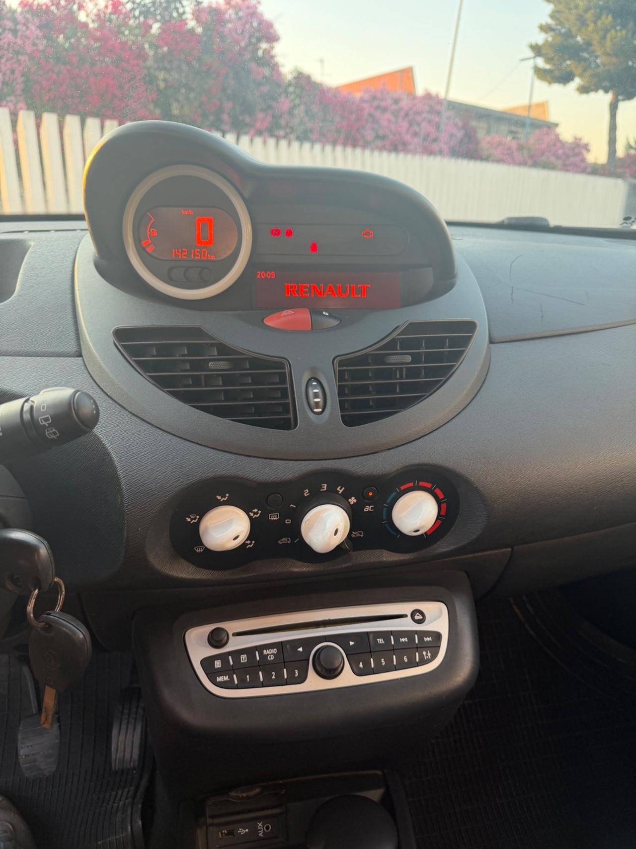 Renault Twingo 1.2 16V Etoile
