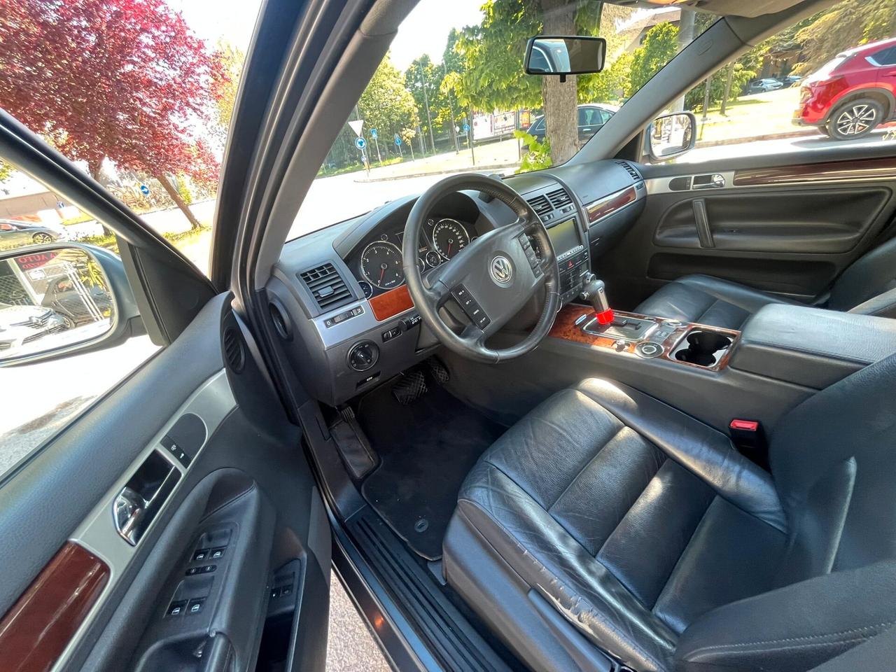 Volkswagen Touareg 3.0 V6 TDI DPF tiptronic