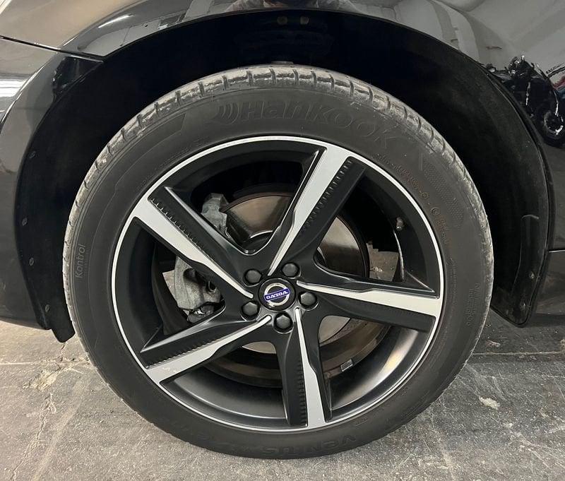 Volvo XC60 D4 190cv Geartronic R-Design Kinetic