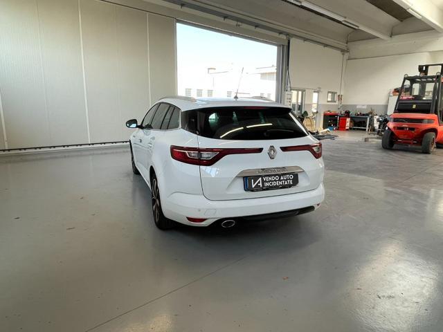 RENAULT Megane SPORTER BLUE DCI 115CV INTENS