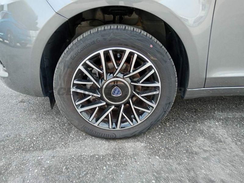 Lancia Ypsilon Ypsilon 1.0 firefly hybrid Platino s&s 70cv