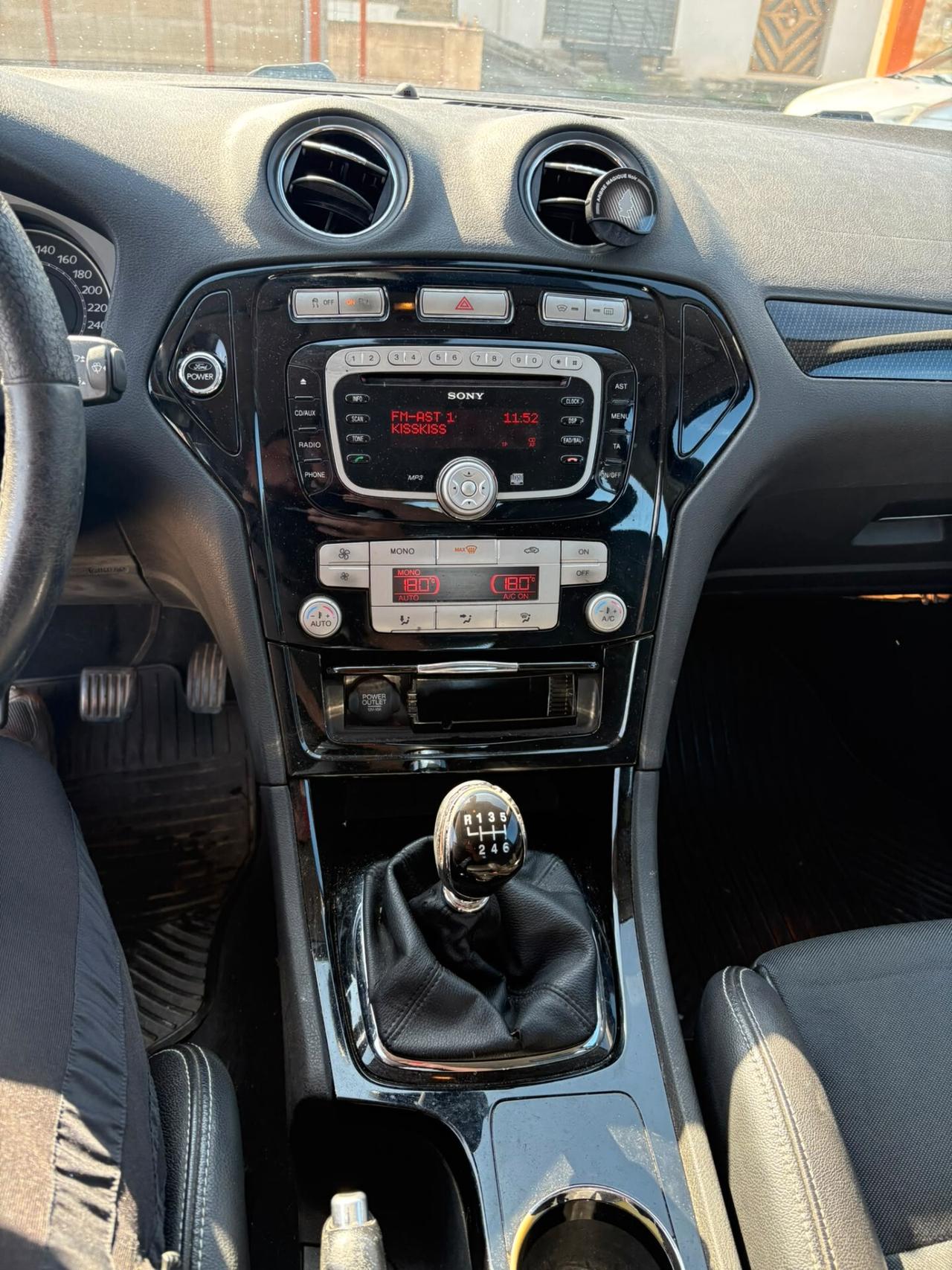 Ford Mondeo 2.0 TDCi 140 CV 5 porte Titanium DPF
