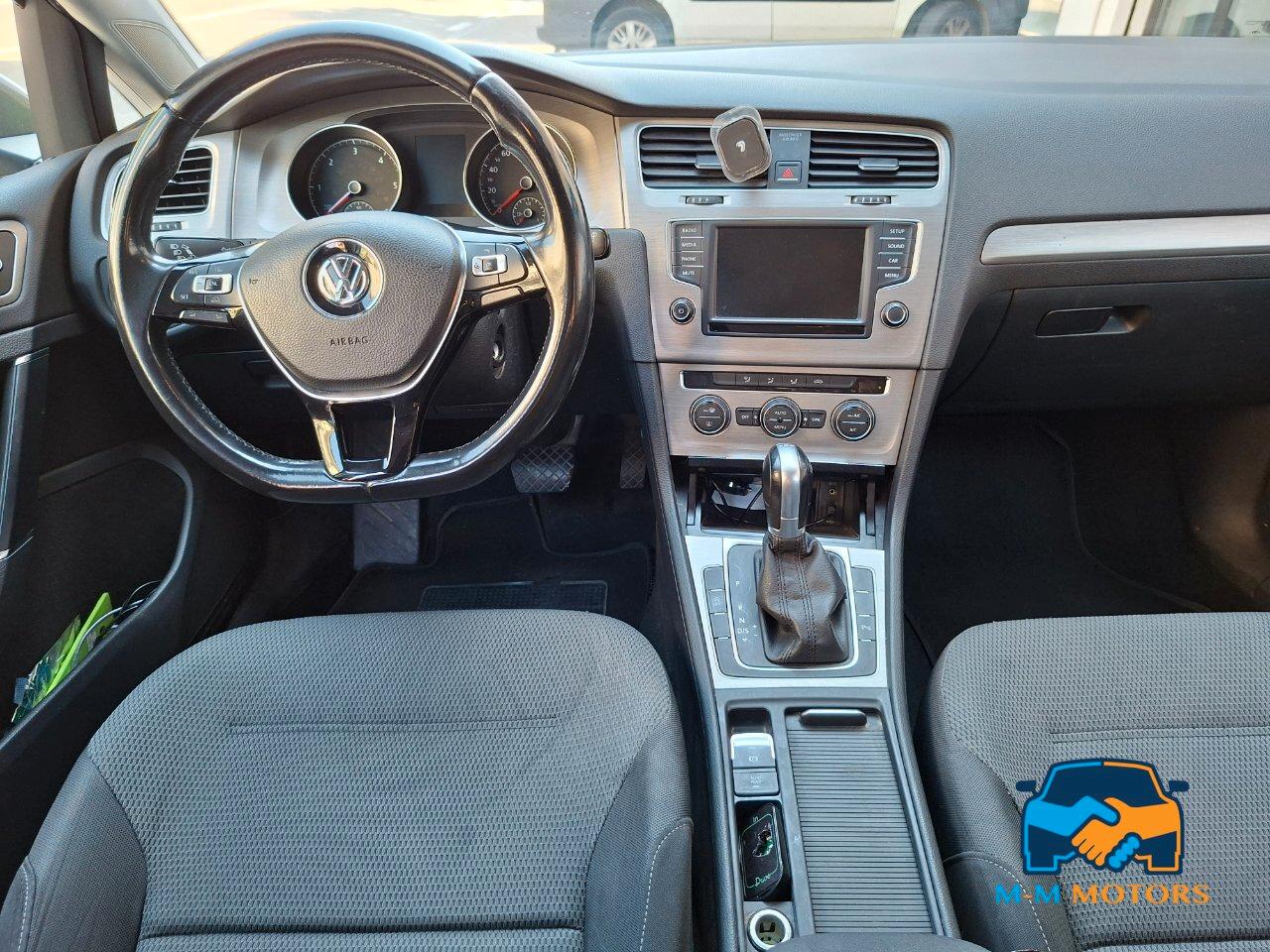 Volkswagen Golf 5 Porte Golf 5p 1.6 tdi 110cv dsg neo patentati