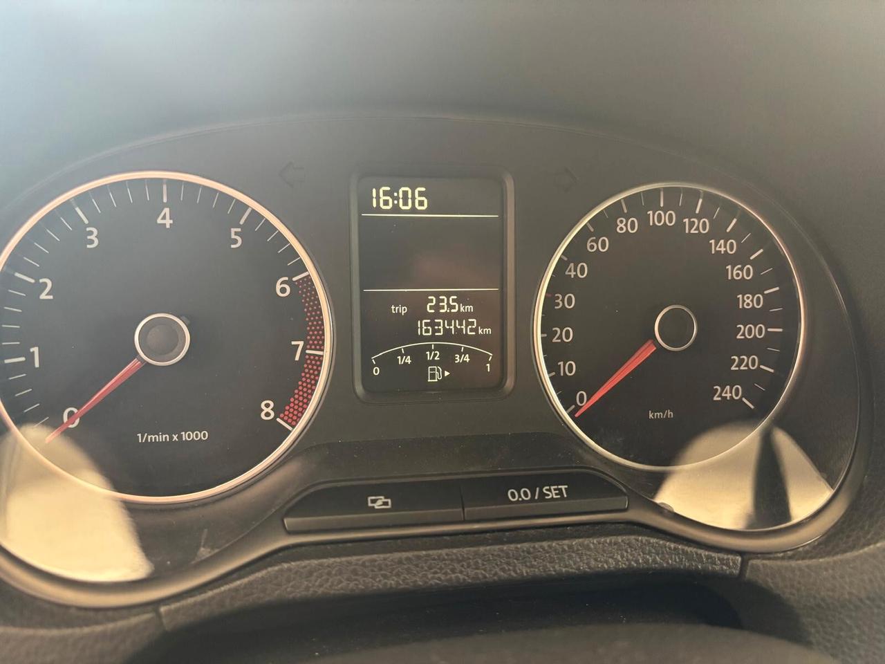 VOLKSWAGEN POLO ANNO 2009 BZ 1.4 ADATTA NEOPATENTATI KM 160 MILA