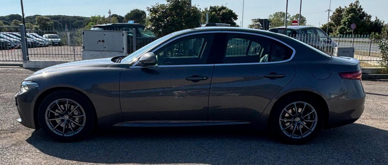 Alfa Romeo Giulia 2.2 Turbodiesel 136 CV AT8 Business