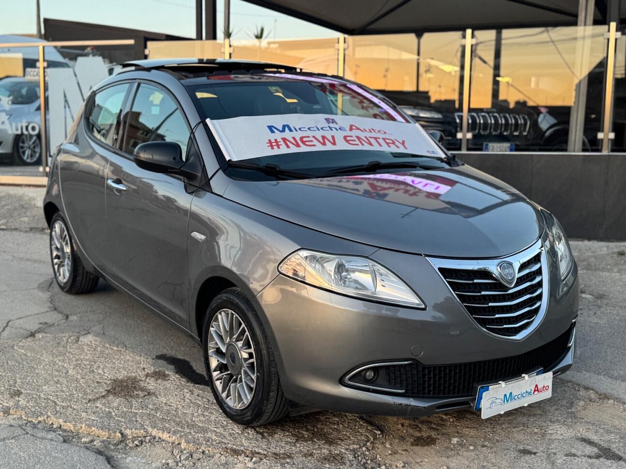 LANCIA YPSILON 1.3 MJT II 95 CV PLATINUM EDITION TETTO FULL