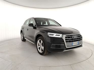 Audi Q5 40 2.0 TDI quattro S tRONIC Business Sport