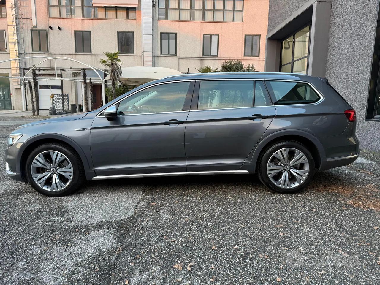 Volkswagen Passat Variant 2.0 bitdi Highline 4moti