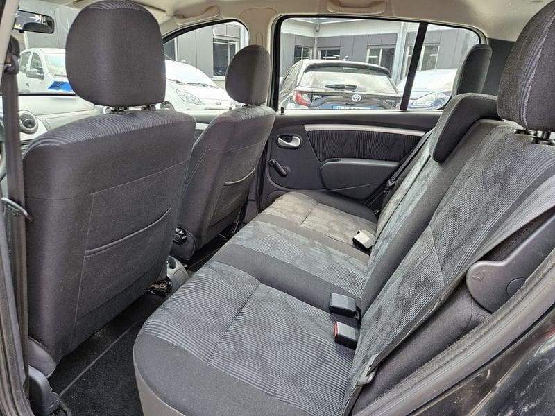 Dacia Sandero Sandero 1.4 8v Laureate Gpl