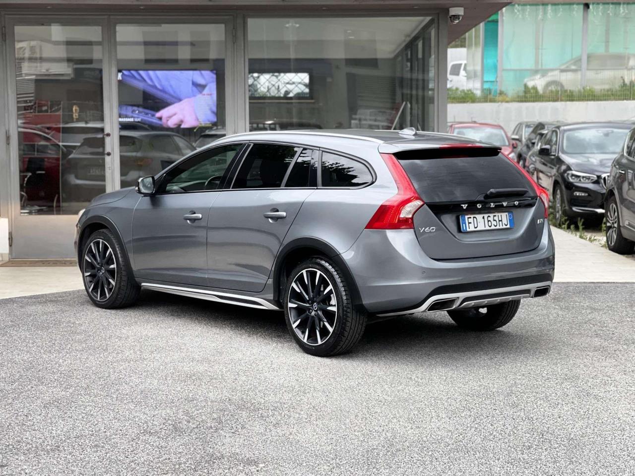 Volvo V60 Cross Country 2.0 Diesel 150CV E6 - 2016