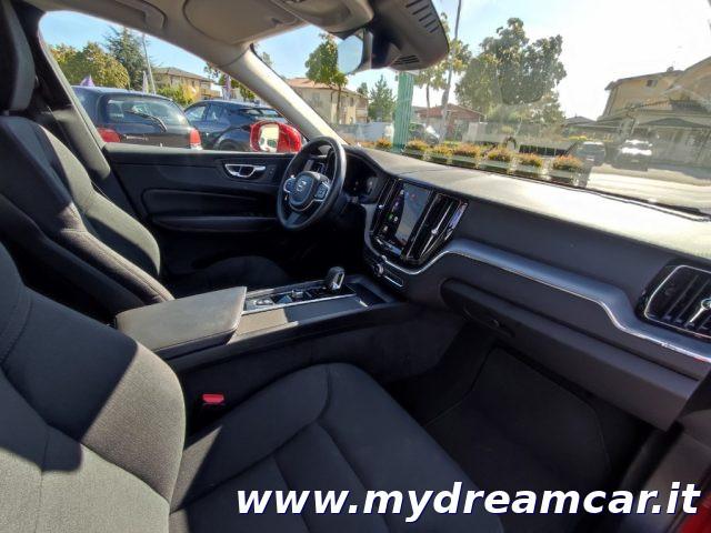 VOLVO XC60 B4 (d) automatico Core