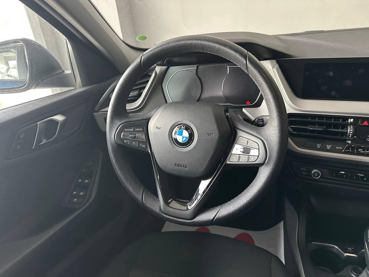 BMW - Serie 1 F40 116d Sport