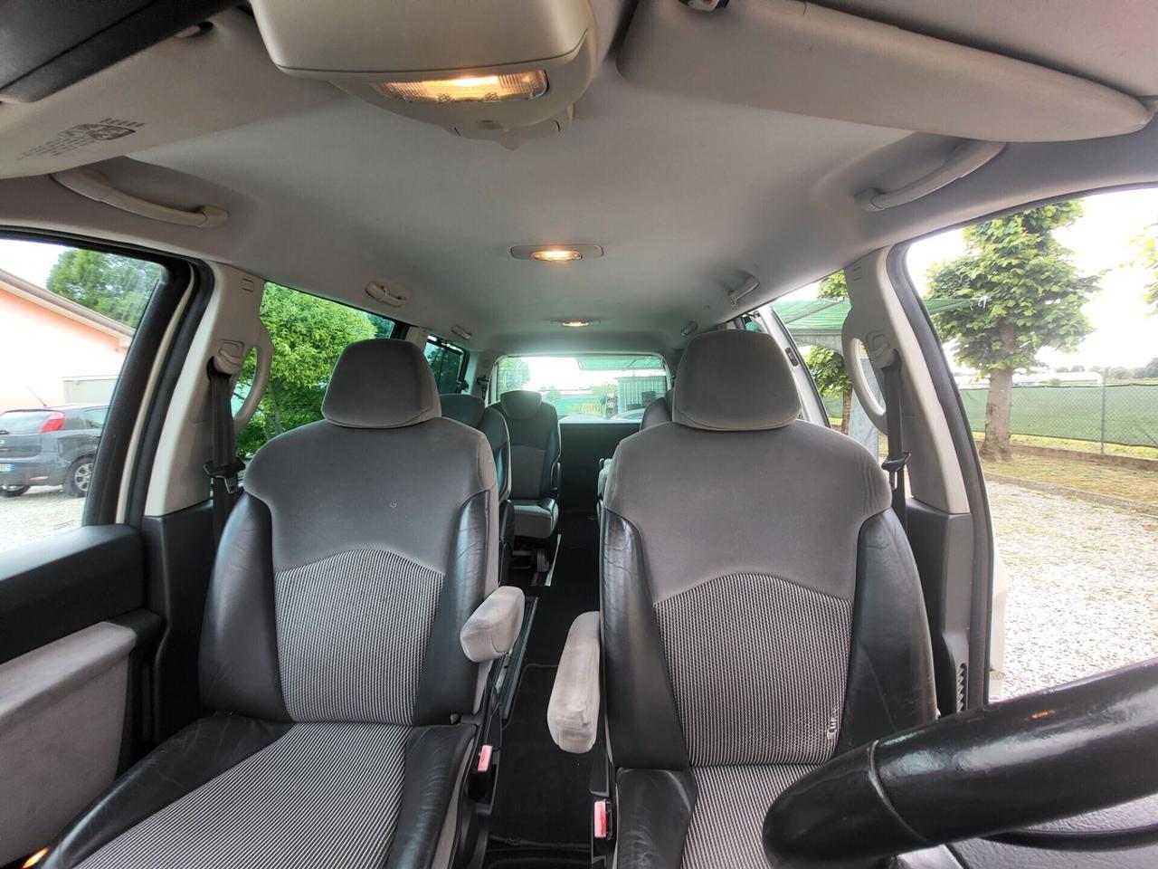 Peugeot 807 2.2 HDi 170CV