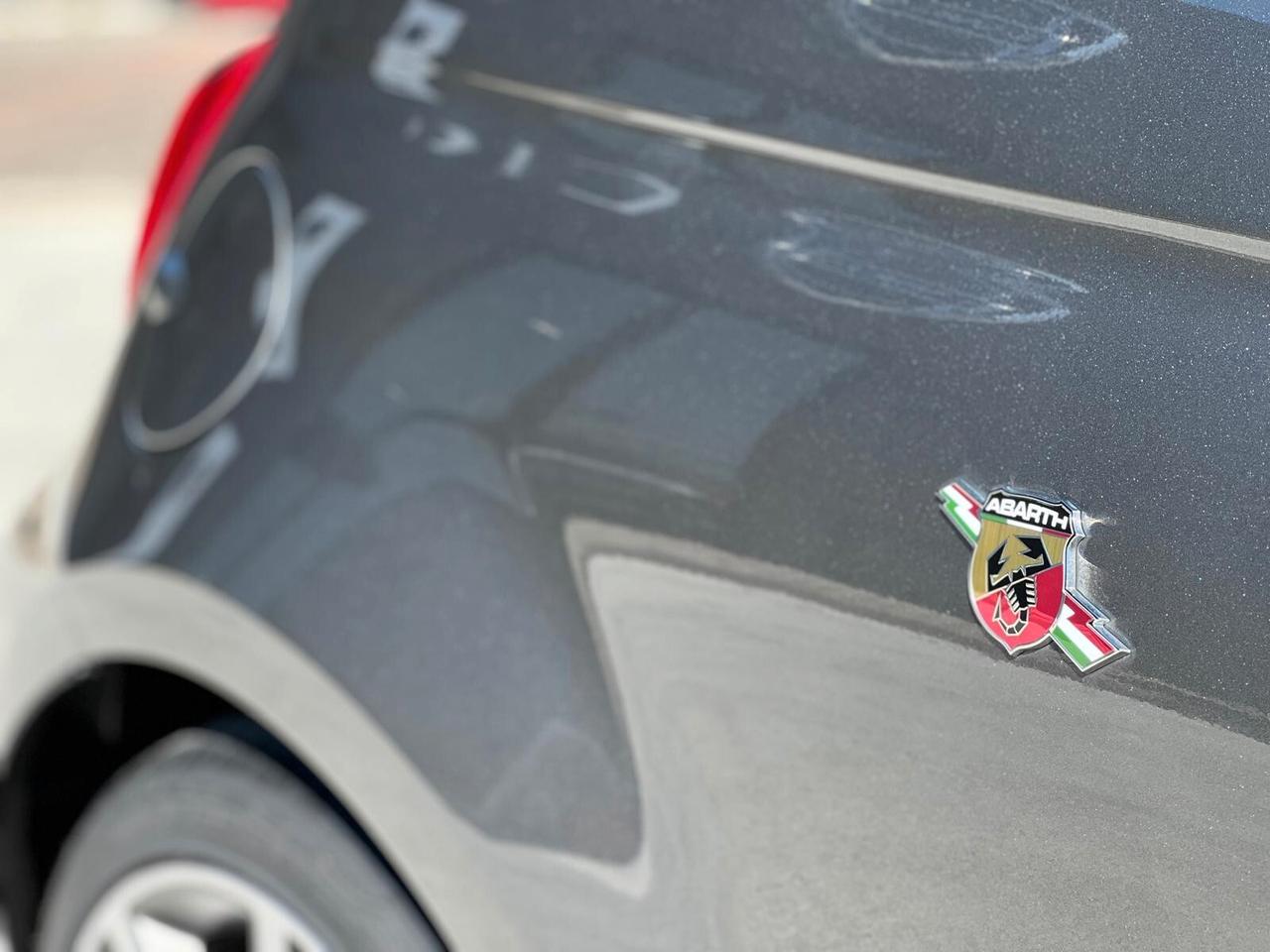 Abarth 595 C 1.4 Turbo T-Jet 165 CV