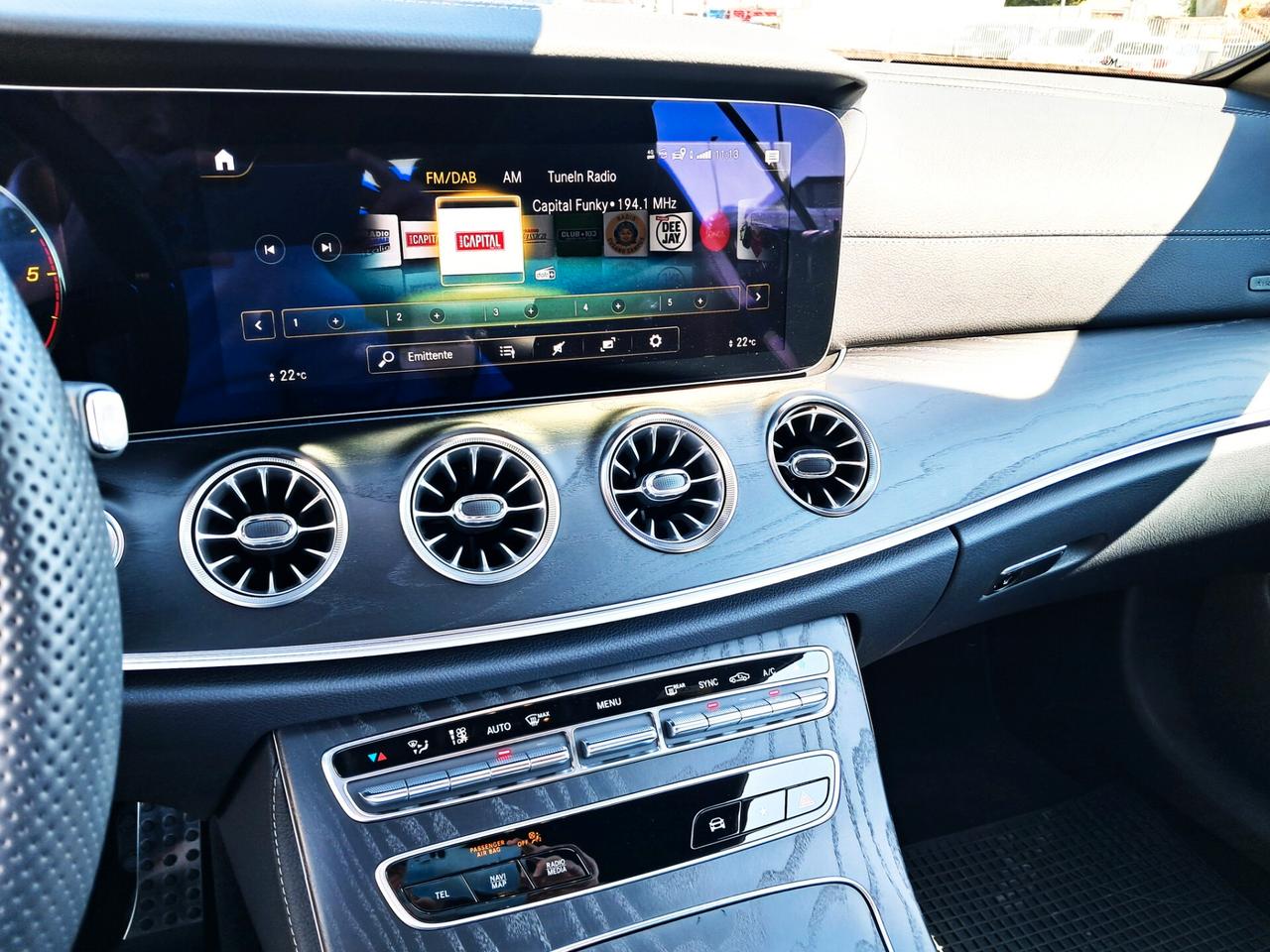 Mercedes-benz E 220 Mercedes-Benz E 220 Cabrio d Premium Plus AMG Line