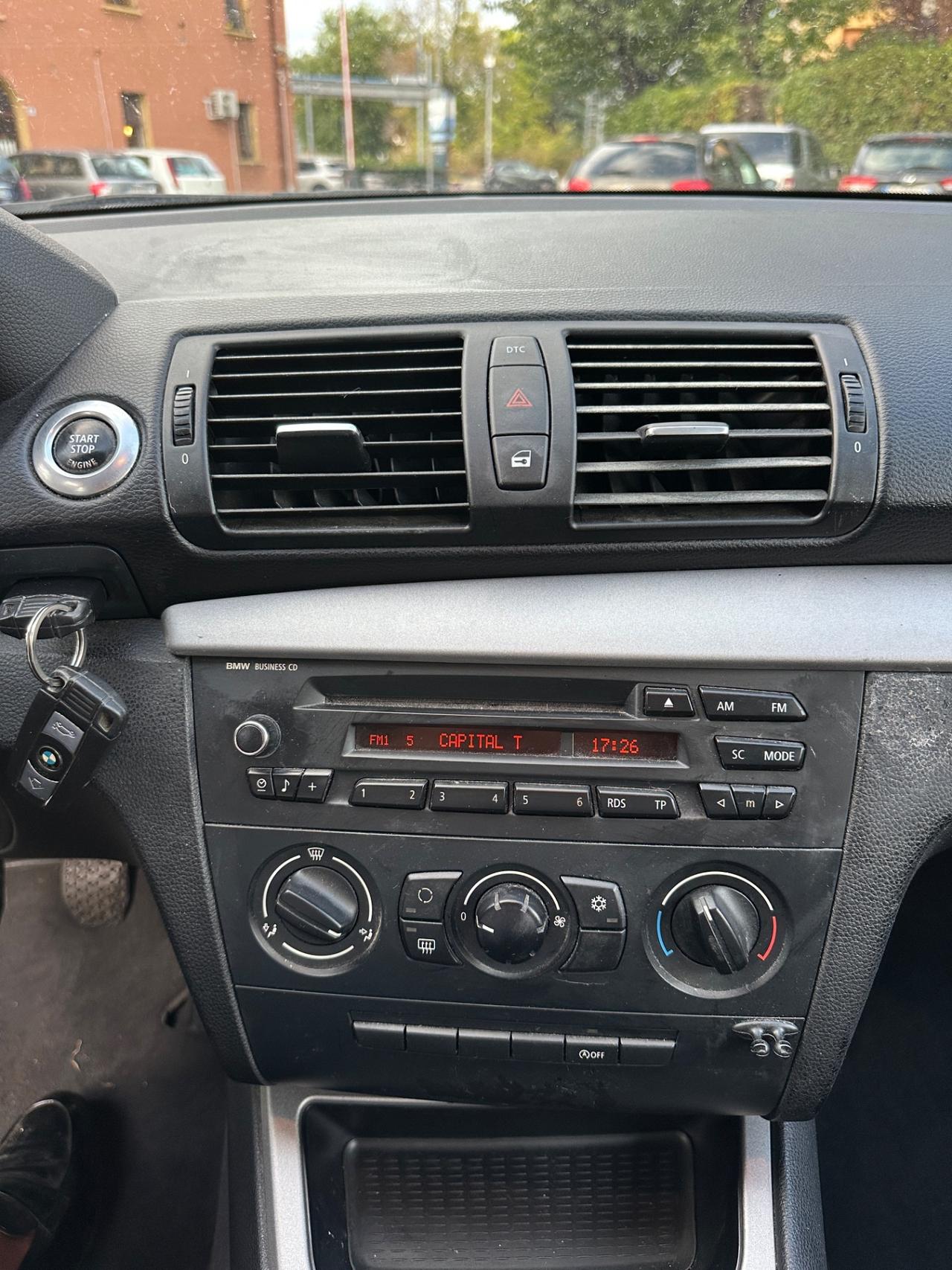 Bmw 116i cat 5 porte Eletta 140mila km