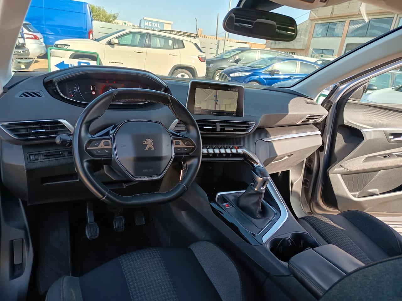 Peugeot 3008 BlueHDi 120 S&S Business